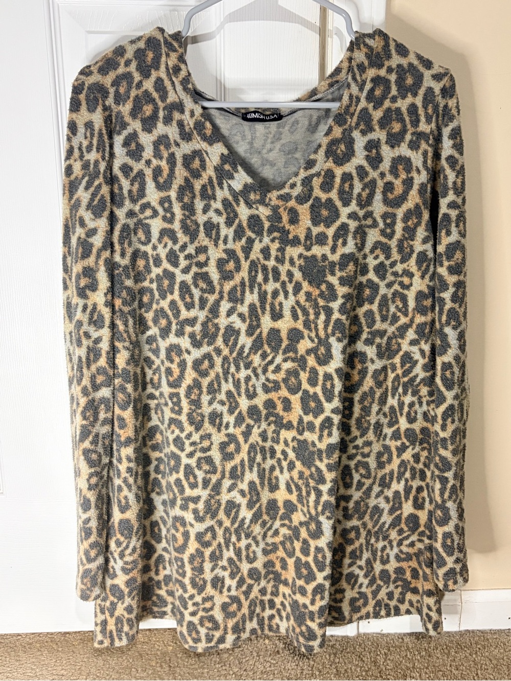 HEIMISH USA Leopard Print V-Neck Long Sleeve Top - Taupe & Black
